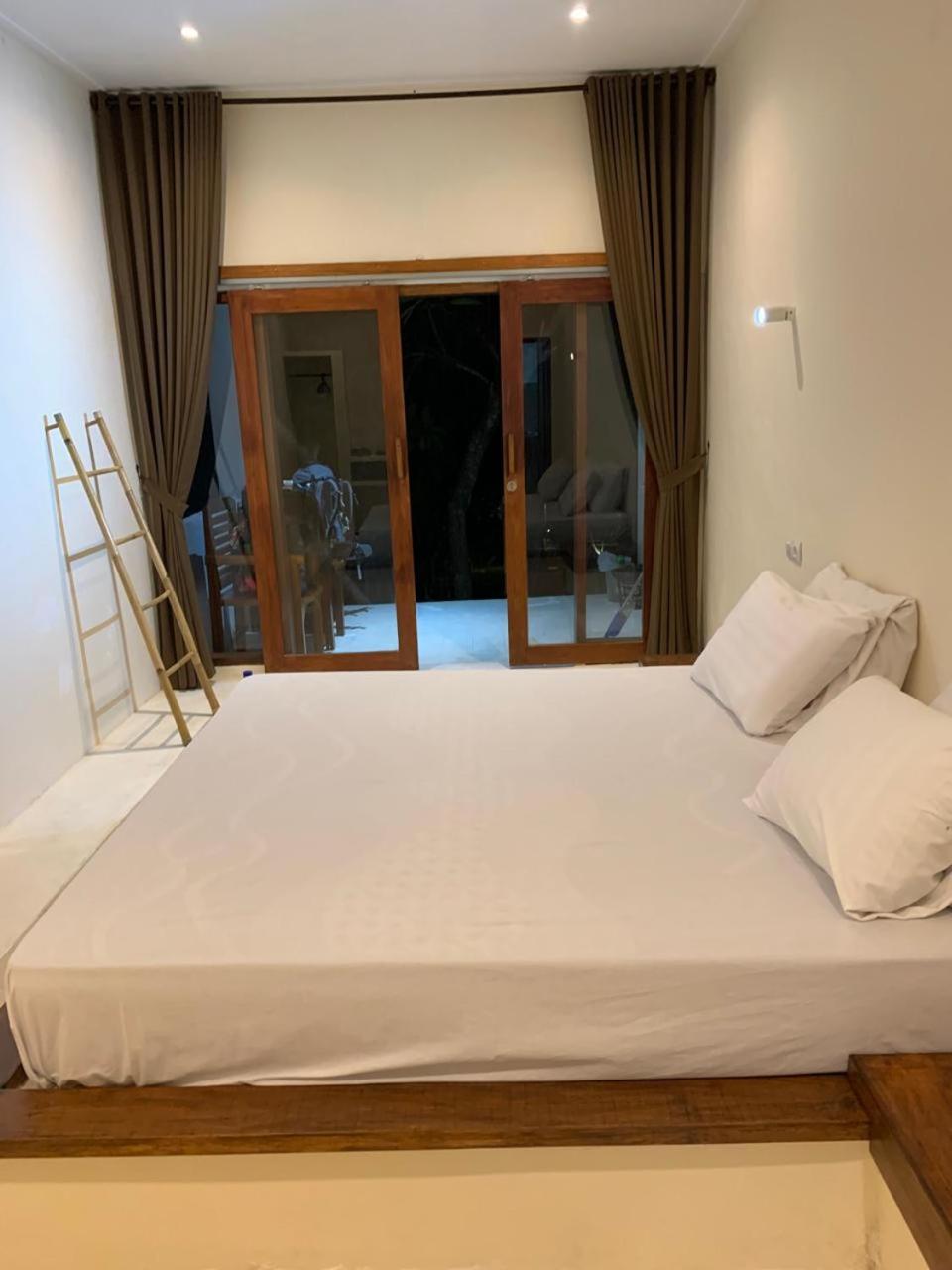Lombok Coconut Hotel Мангсит Экстерьер фото